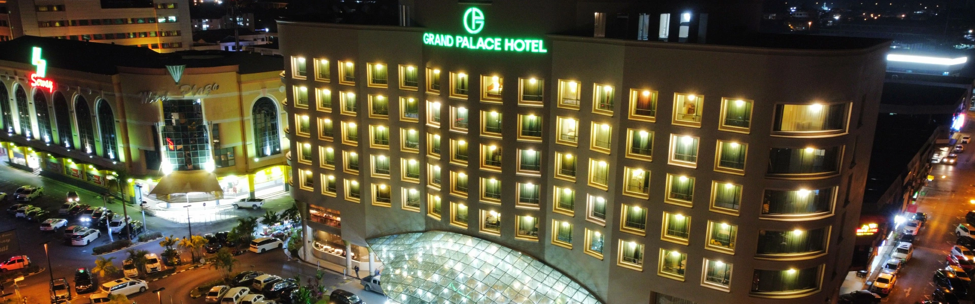 Grand Palace Hotel - Rooms & Suites Grand Palace Hotel - Rooms & Suites